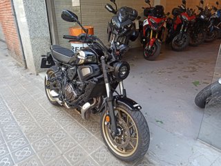YAMAHA XSR 700
