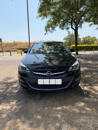 Opel Astra 1.4 Turbo 2013