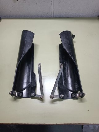 Protectores Horquilla Kove 800