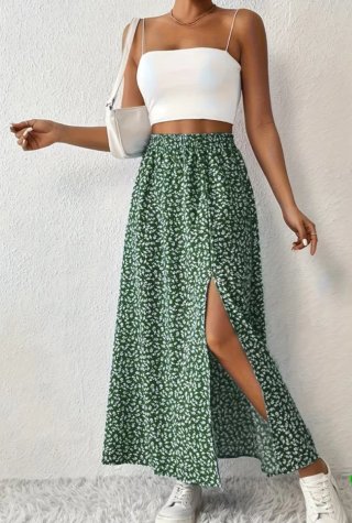 Falda larga verde con estampado floral