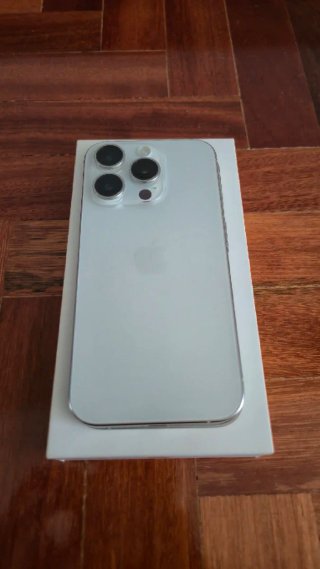 iPhone 15 Pro Blanco 265GB