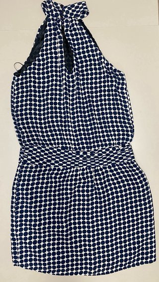 Vestido corto de ZARA Basic con estampado de lunar