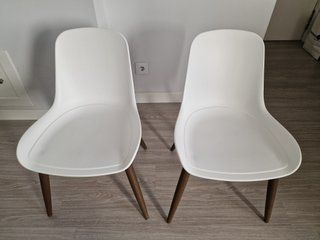 Mesa Comedor Ikea Lisabo + 2 Sillas