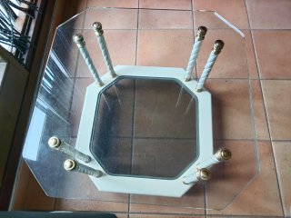 Mesa auxiliar de salón