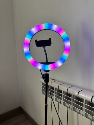 Aro de luz LED con soporte para móvil