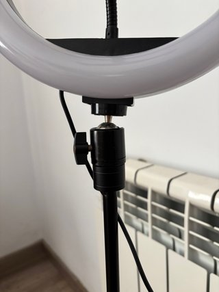 Aro de luz LED con soporte para móvil