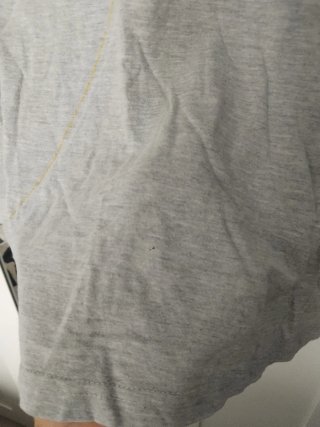 Camiseta gris manga larga hombre
