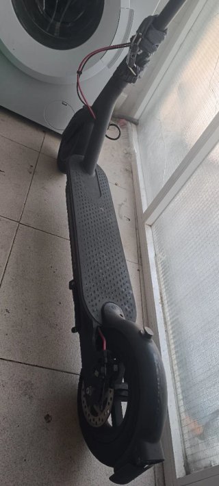 Patinete eléctrico con candado