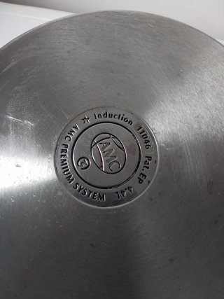 Olla AMC con termómetro