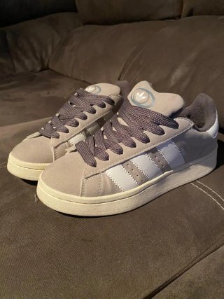 Adidas Campus Gris y Blanco Talla 39
