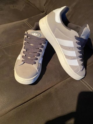Adidas Campus Gris y Blanco Talla 39