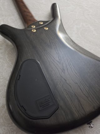 Bajo Warwick FNA Jazzman