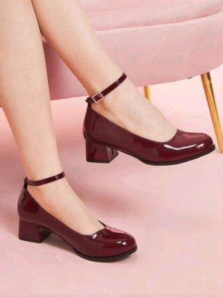 Zapatos color vino en buen estado