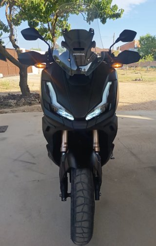 Honda Adv 350