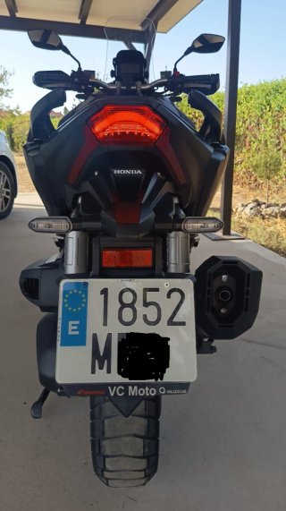 Honda Adv 350
