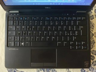 Dell Latitude E7240 i7 - Batteria nuova - Win 11