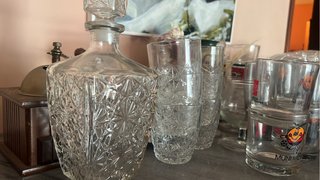 Conjunto botella y vasos