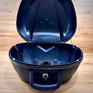 Baúl Top Case Piaggio Beverly 36L + Soporte