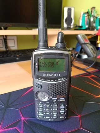 WALKIE KENWOOD TH-D7e DUAL BAND TNC APRS JAPÓN