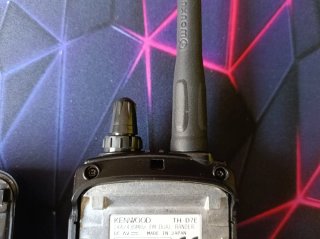 WALKIE KENWOOD TH-D7e DUAL BAND TNC APRS JAPÓN