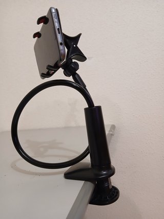 Soporte flexible con pinza articulada para móvil