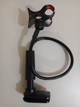 Soporte flexible con pinza articulada para móvil