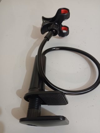 Soporte flexible con pinza articulada para móvil