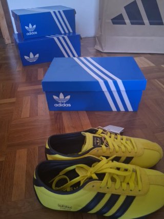 Adidas Tokyo Mujer Amarillo/Negro