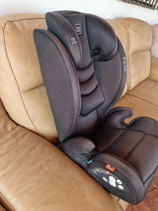 Silla coche 100-150cm sin isofix. Como nueva.