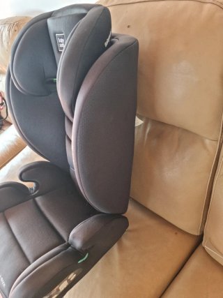 Silla coche 100-150cm sin isofix. Como nueva.