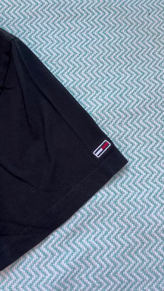 Camiseta Tommy Jeans Negra