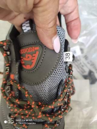 Zapatillas deportivas grises y naranjas T38