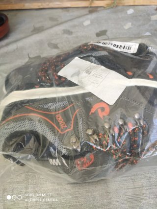 Zapatillas deportivas grises y naranjas T38