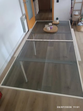 Mesa de comedor hierro blanco y de cristal