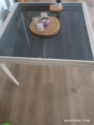 Mesa de comedor hierro blanco y de cristal