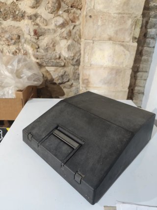 Máquina de escribir Olivetti Lettera 12