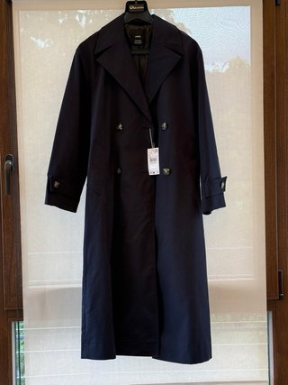 Gabardina azul marino mango