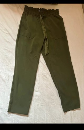 Pantalón Zara Verde Oliva