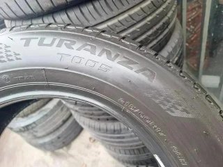 215 60 R17 96H Bridgestone - 1 neumático Km.0