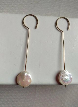 Pendientes largos.