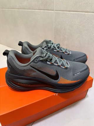 Nike vomero 18 nuevas , talla 42.5
