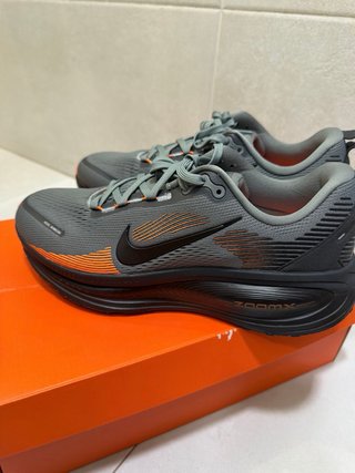 Nike vomero 18 nuevas , talla 42.5