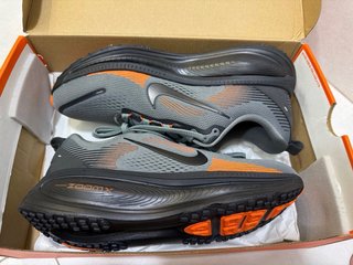 Nike vomero 18 nuevas , talla 42.5