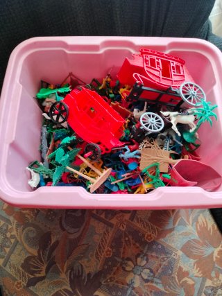 Lote Juguetes Oeste Figuras y Accesorios