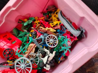 Lote Juguetes Oeste Figuras y Accesorios