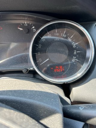 Peugeot 5008 2013
