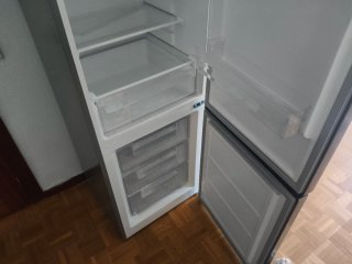 Nevera Combi Kromsline Nueva, un mes de uso