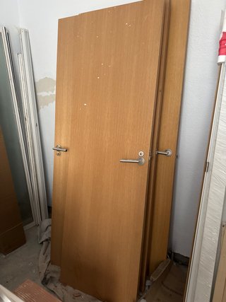 6 Puertas de Interior (4 Normales, 2 Baño)