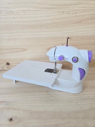 Máquina de Coser KPCB Mini con Mesa y Pedal