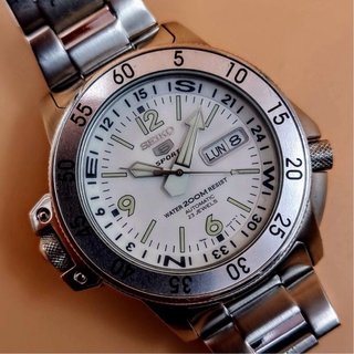 Seiko sports 5 atlas landshark